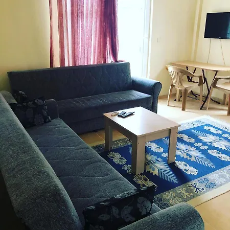 Kat 2 Havuz Manzara Apartment